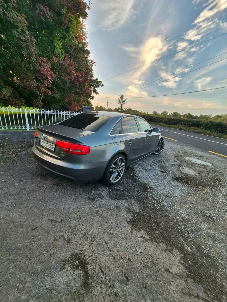 Audi A4 Technik 132 –

2.0 TDI - Image 2