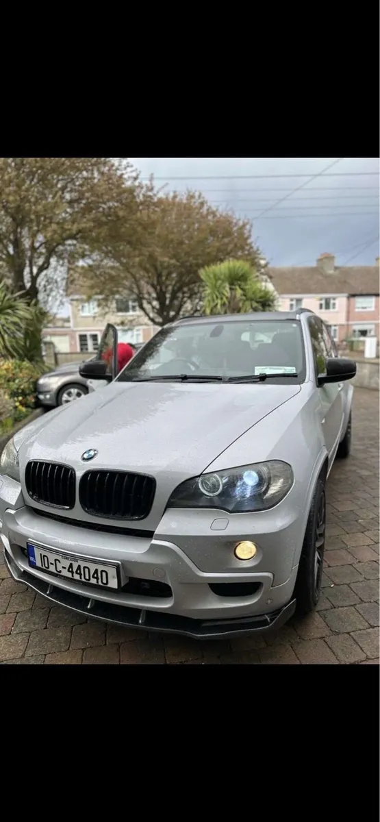 BMW x5 - Image 1