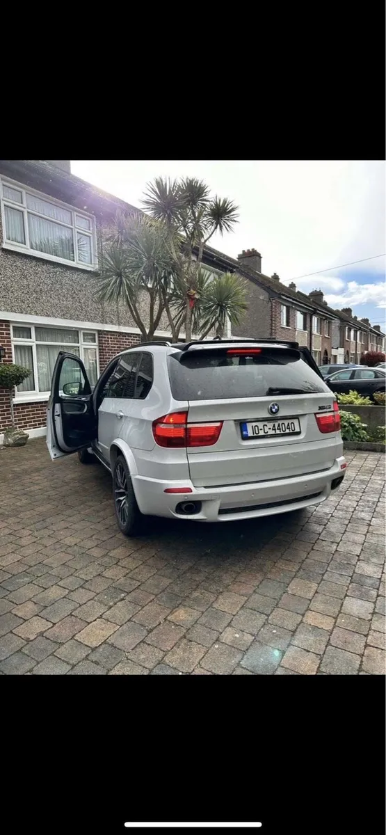 BMW x5 - Image 2