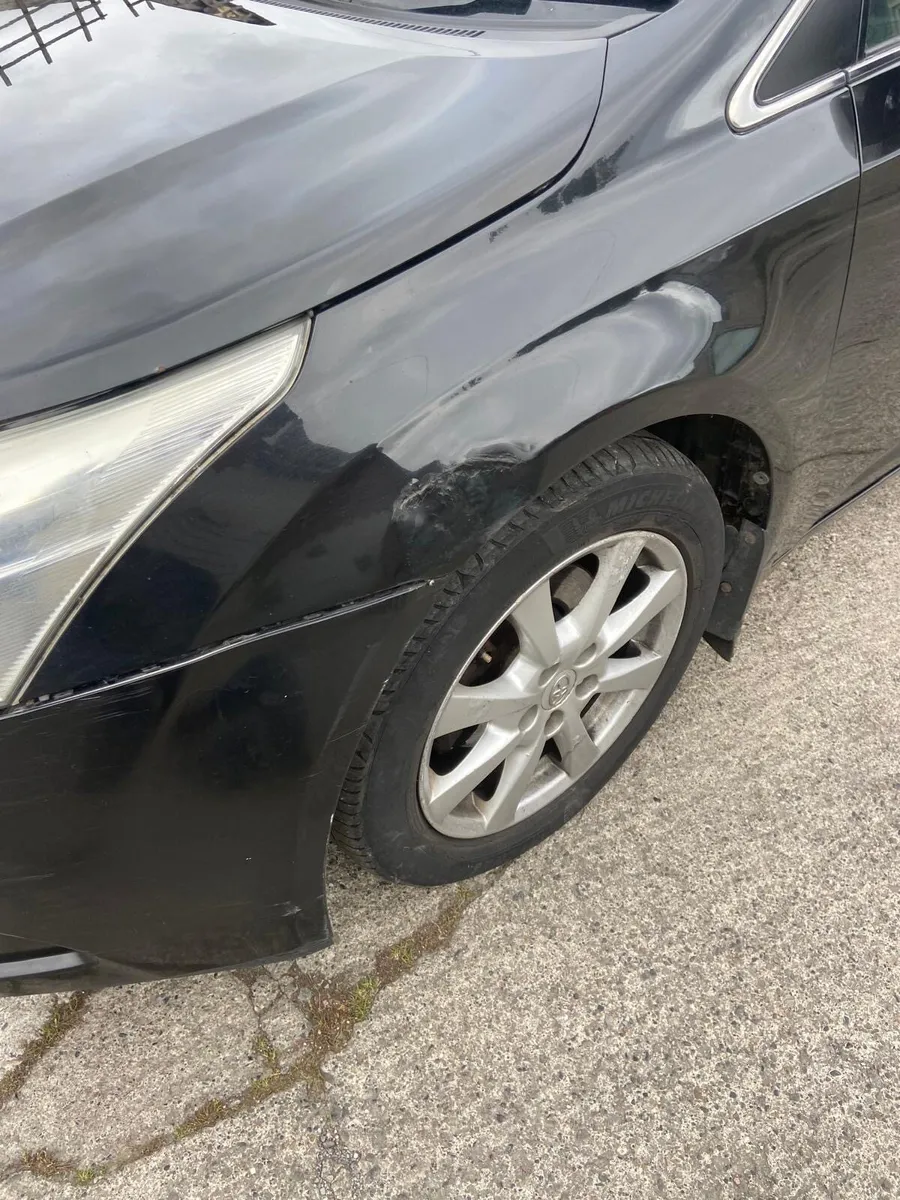 Toyota Avensis - Image 2