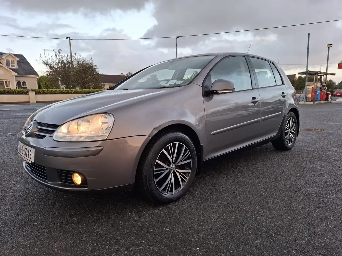 Volkswagen Golf 1.9d Automatic - Image 1