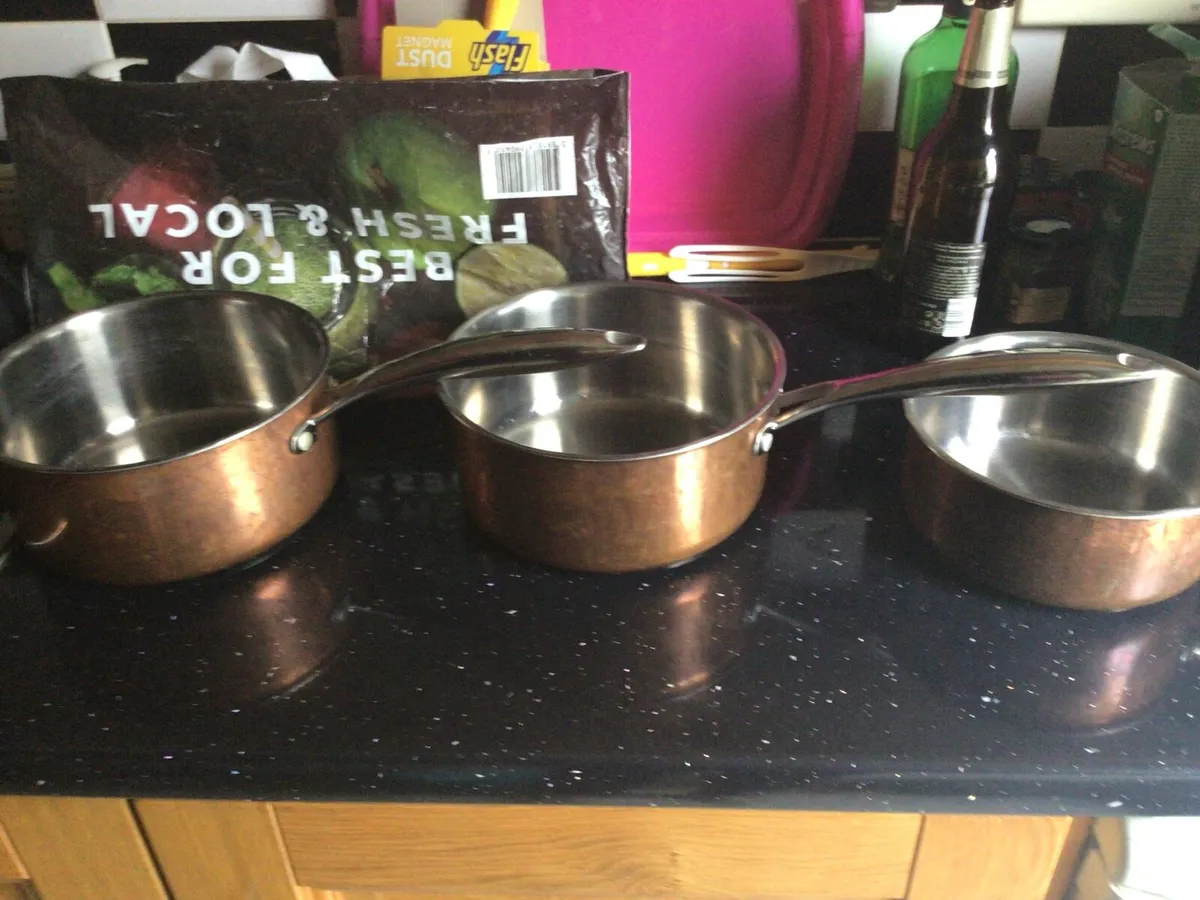 Set of Saucepans - Image 3