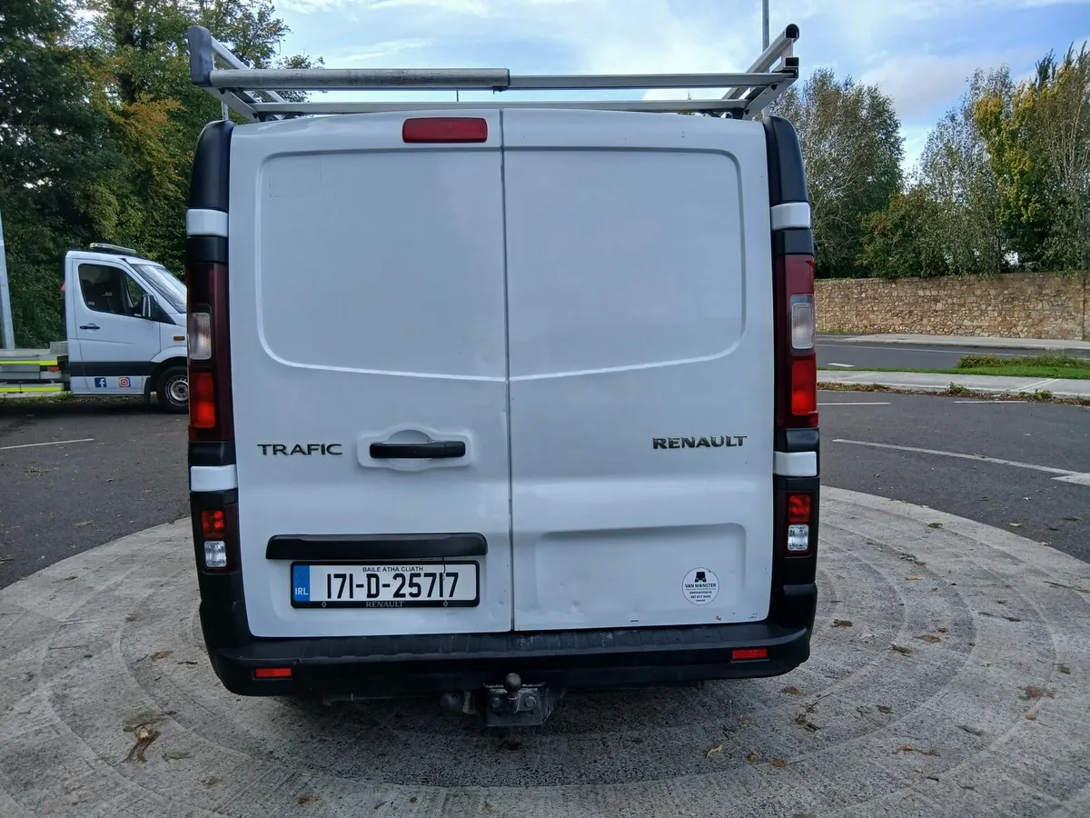 Renault Traffic Lwb 1.6 Diesel Tested No Vat - Image 3