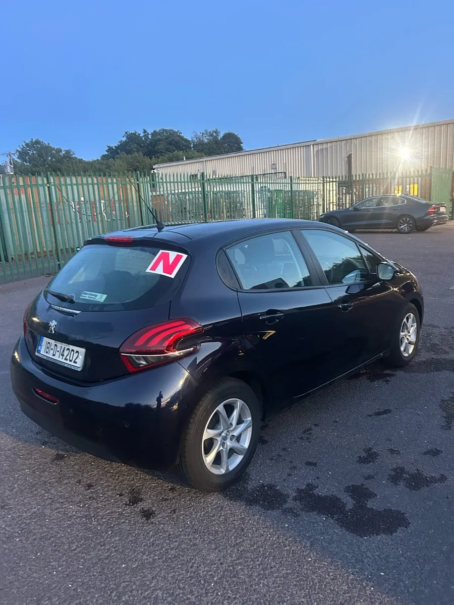 Peugeot 208 2018 1,6 HDI Blue Active - Image 2