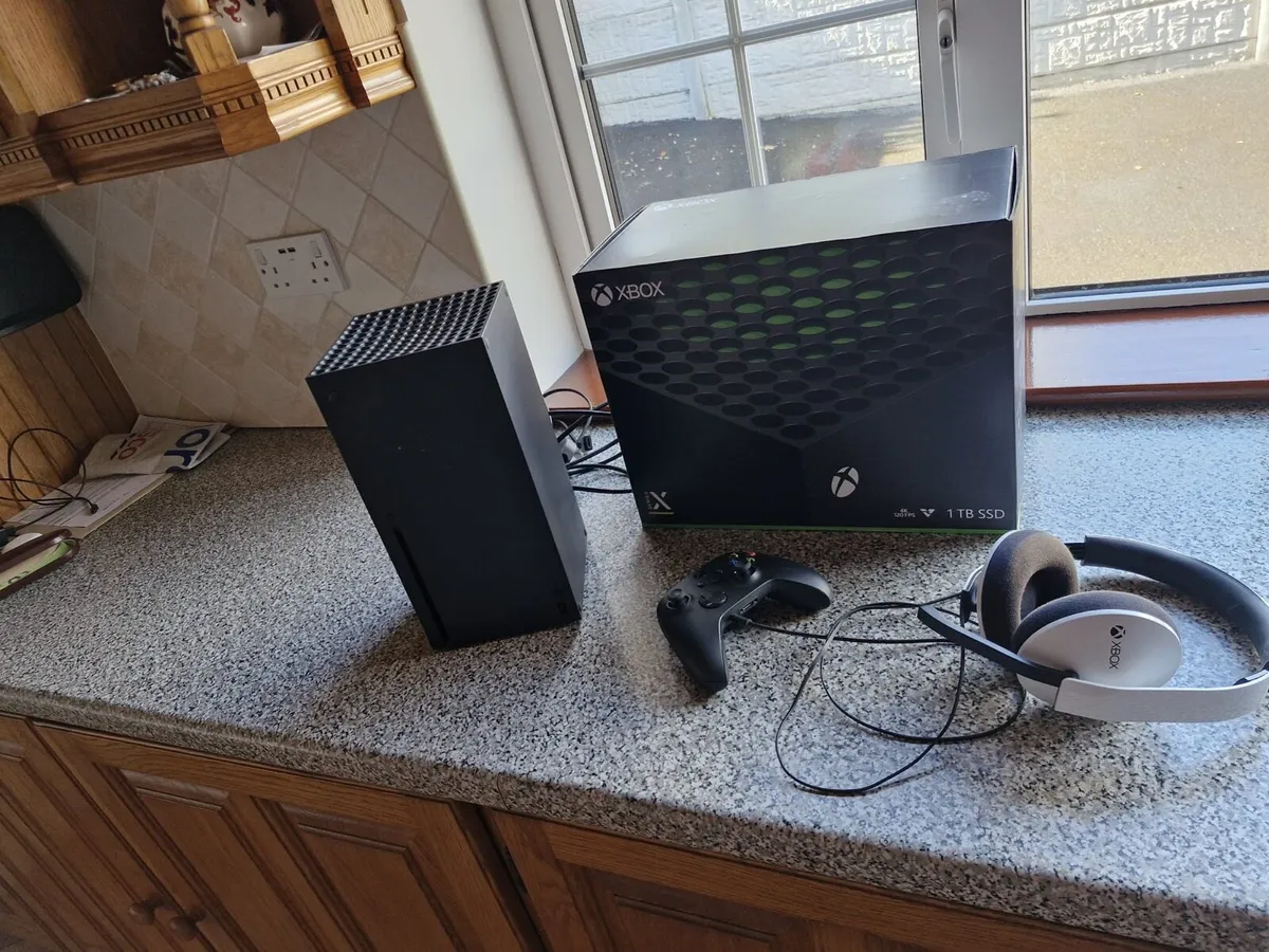 Xbox Series X 1TB - Image 3