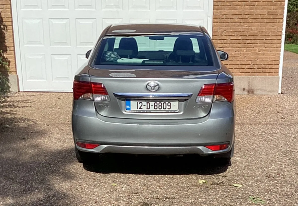 Toyota Avensis - Image 4
