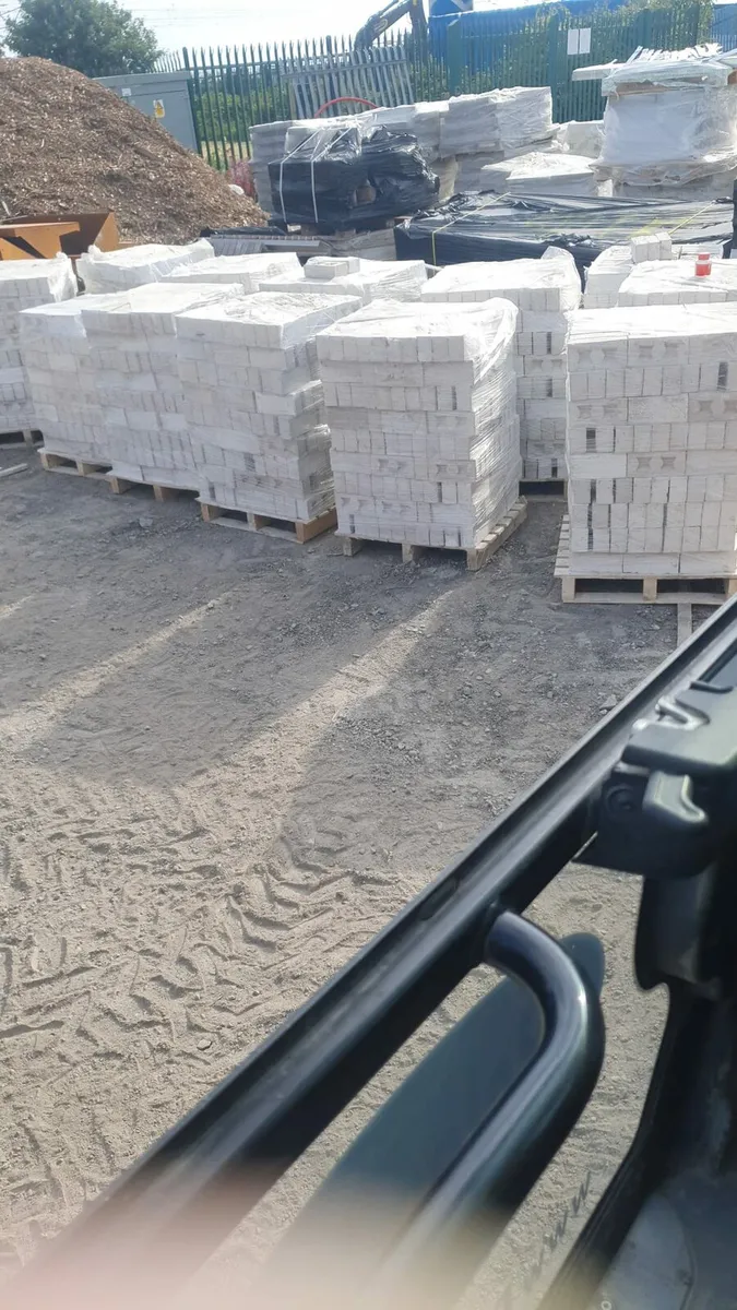 Bricks - Image 3
