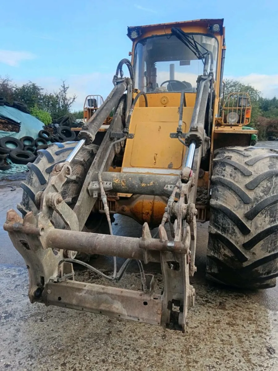 Volvo L70 loader - Image 4