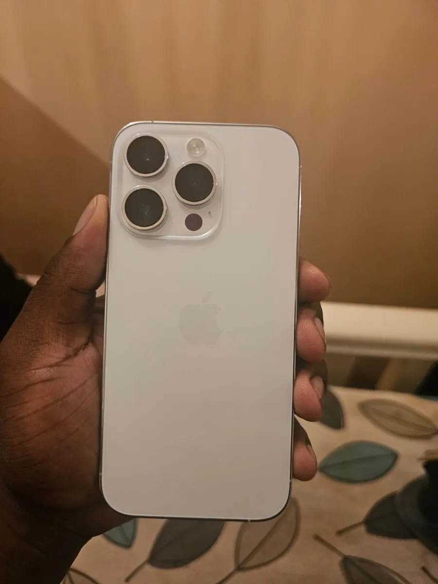 iPhone 14 Pro - Image 1