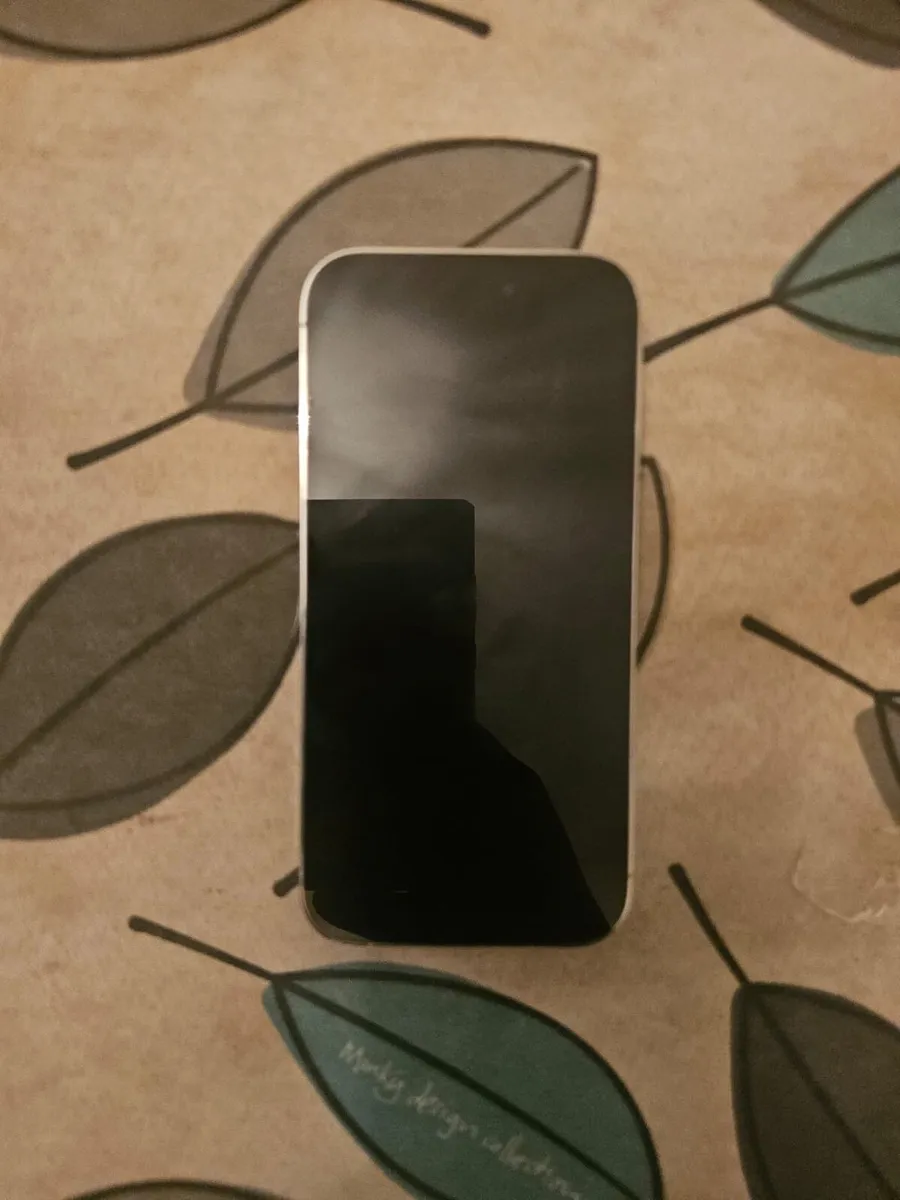 iPhone 14 Pro - Image 2
