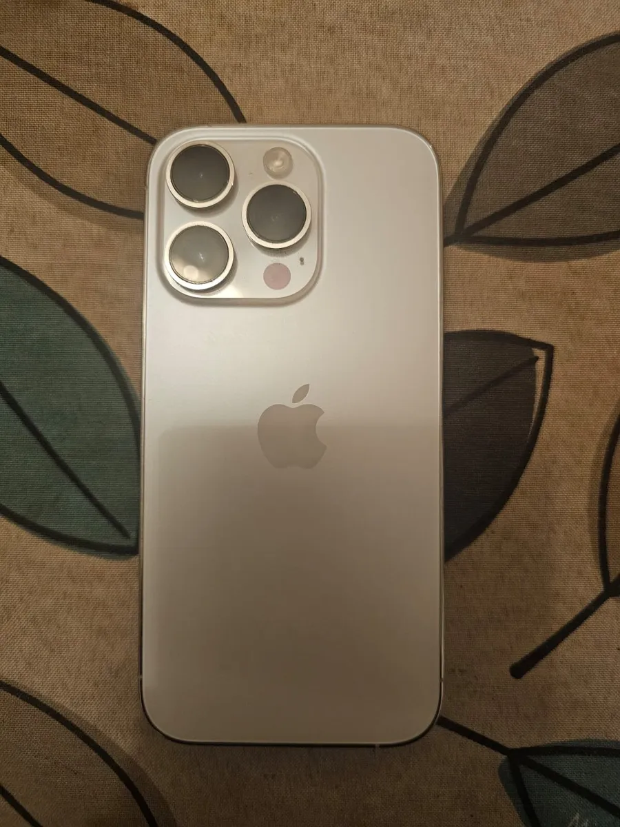 iPhone 14 Pro - Image 3