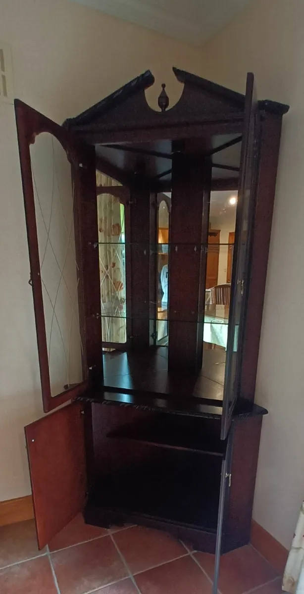 Four door Rossmore corner unit - Image 2