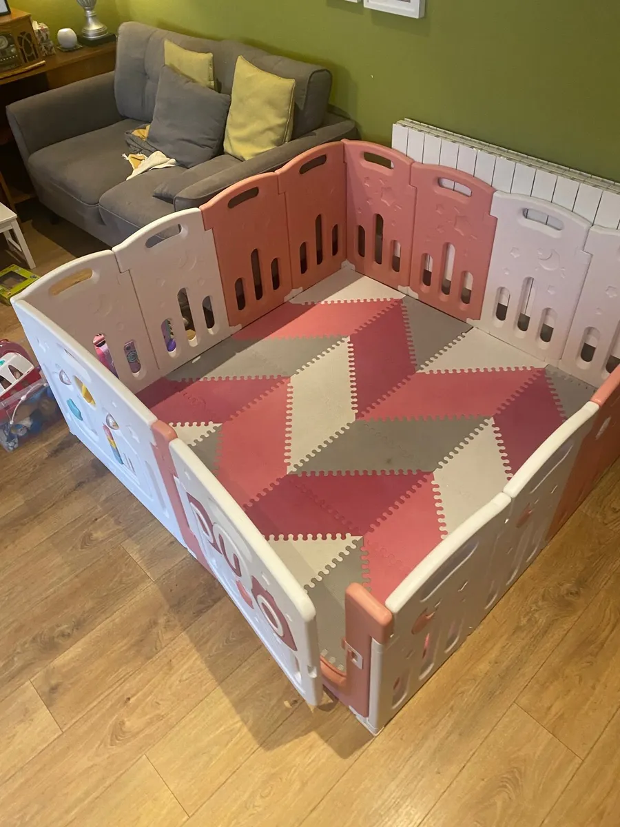 Venture All Stars Baby Playpen - Image 2