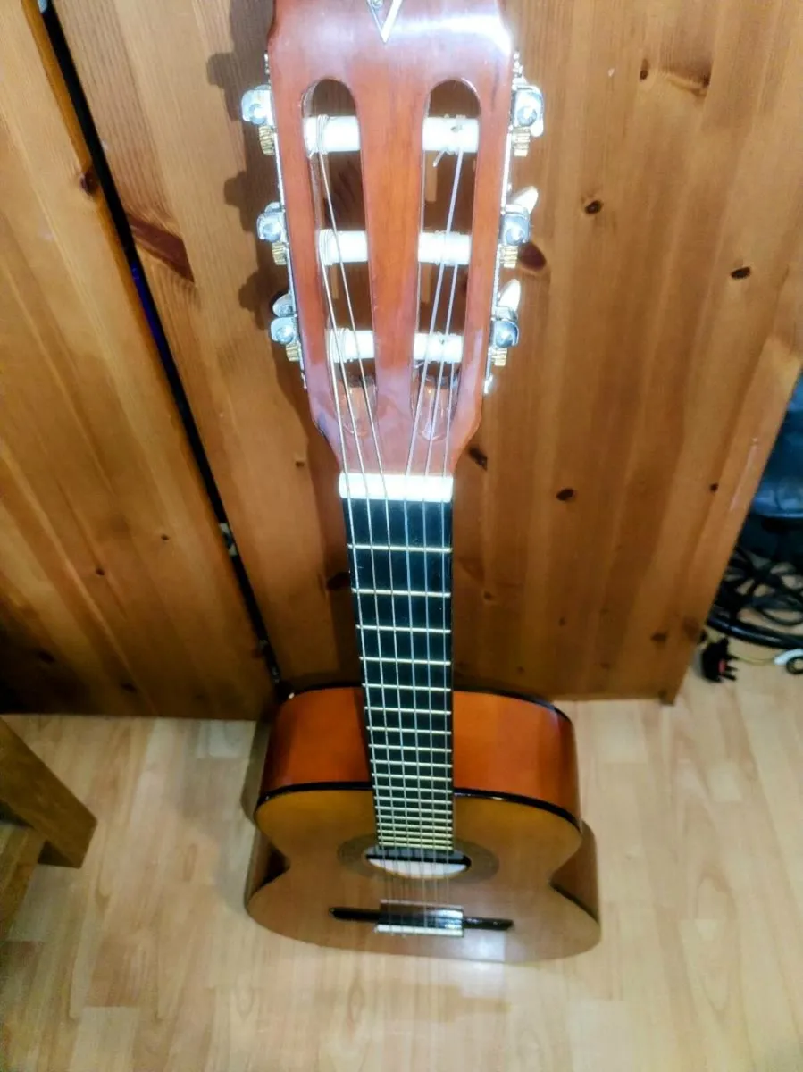 Valencia Acoustic - Image 1