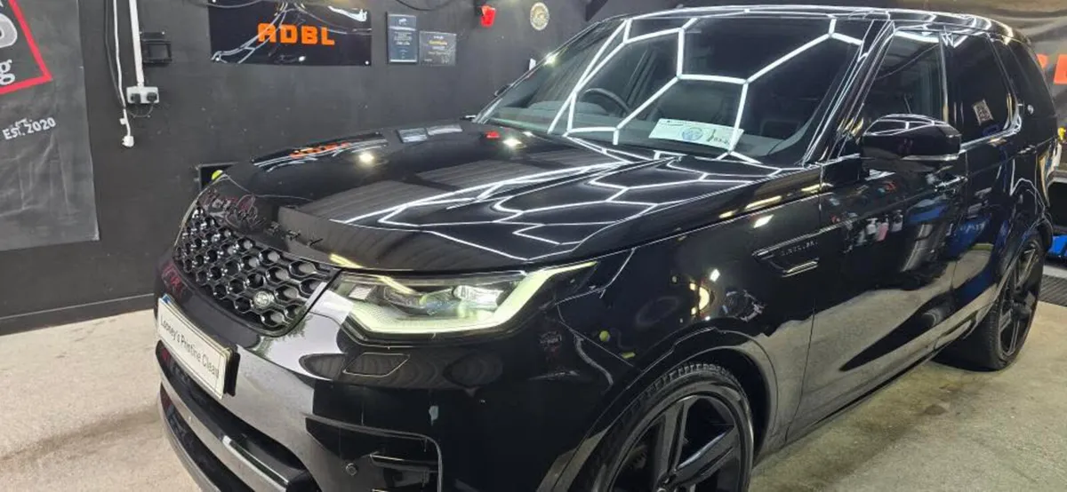Land Rover Discovery HSE 3.0 commercial - Image 2