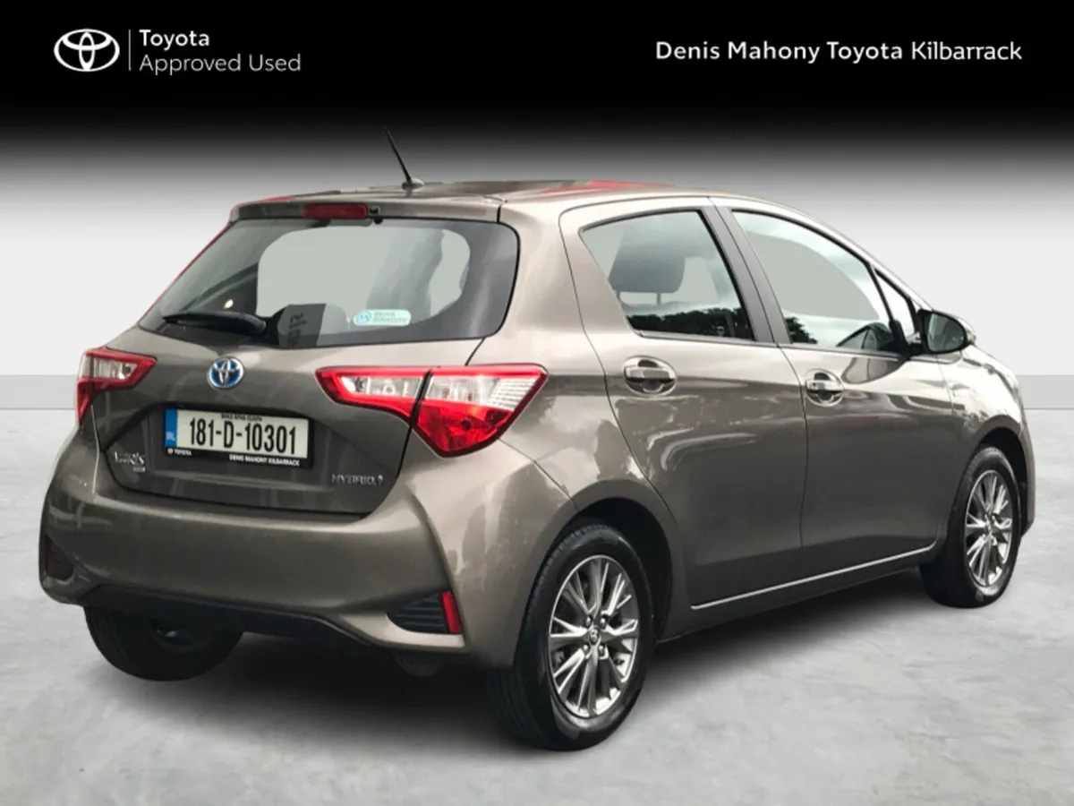 Toyota Yaris YARIS HYBRID 5DR LUNA - Image 2