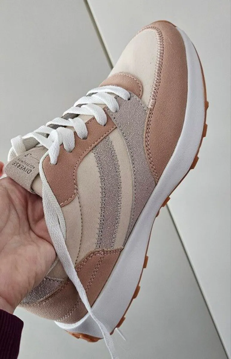 trainers - Image 1