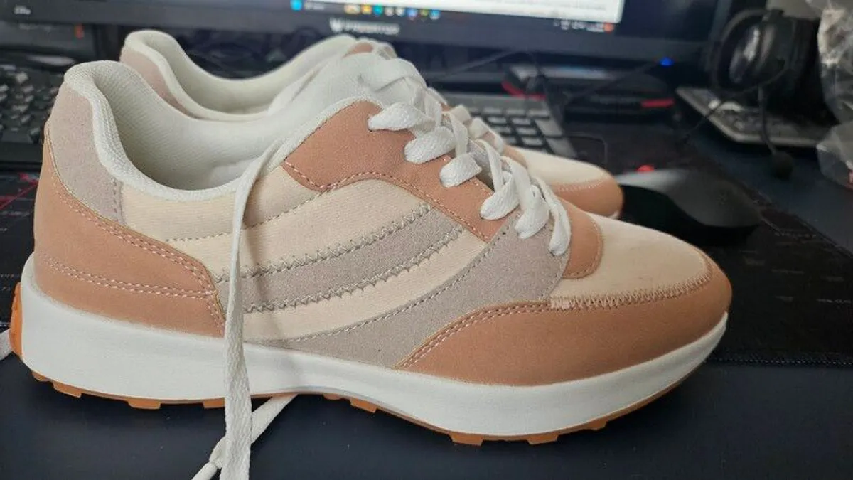 trainers - Image 2