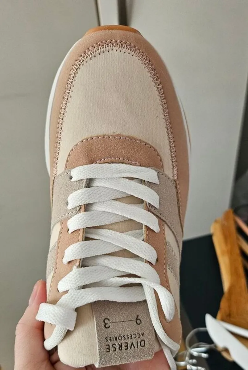 trainers - Image 4