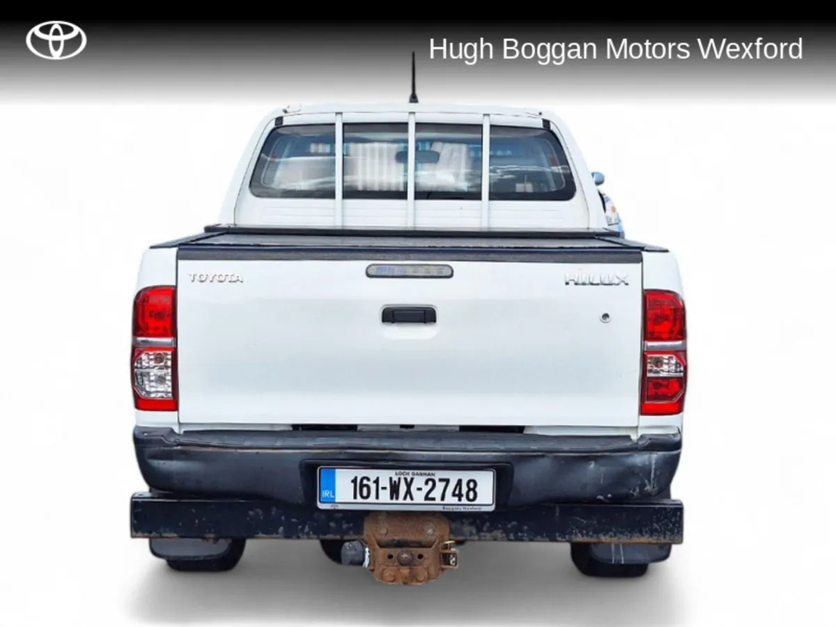 Toyota Hilux HILUX 2.5 DLX DCAB VSC - Image 4