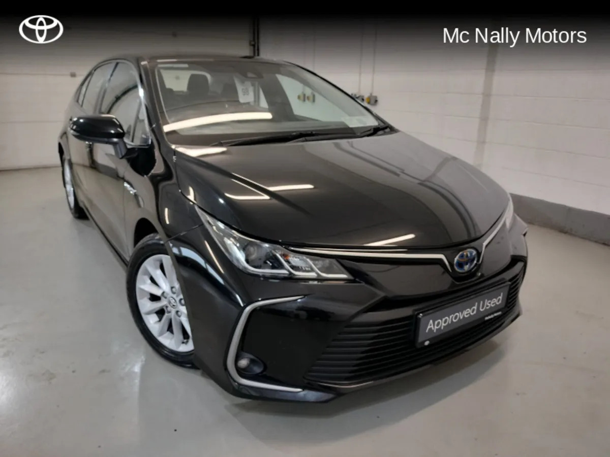 Toyota Corolla HYBRID LUNA SALOON - Image 1