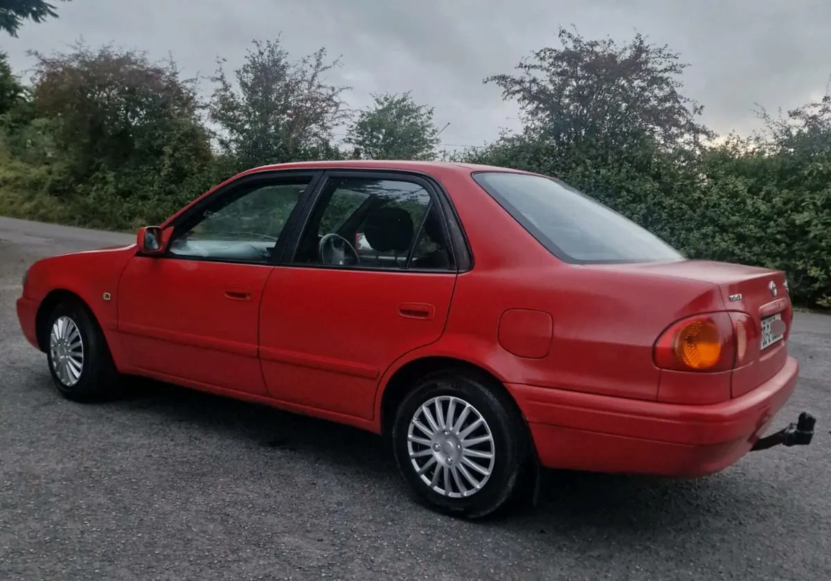Toyota Corolla - Image 4