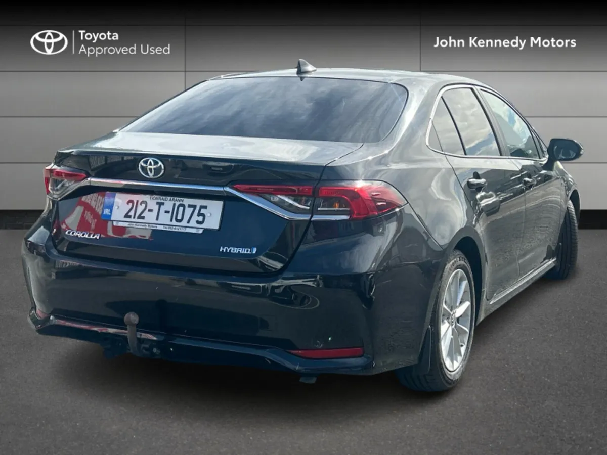 Toyota Corolla LUNA SALOON - Image 2