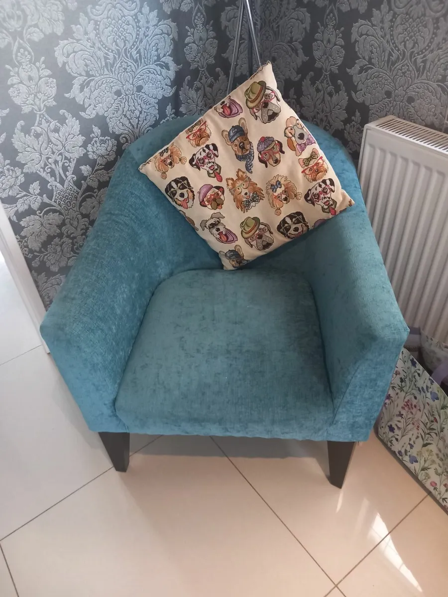 Chairs - Image 2