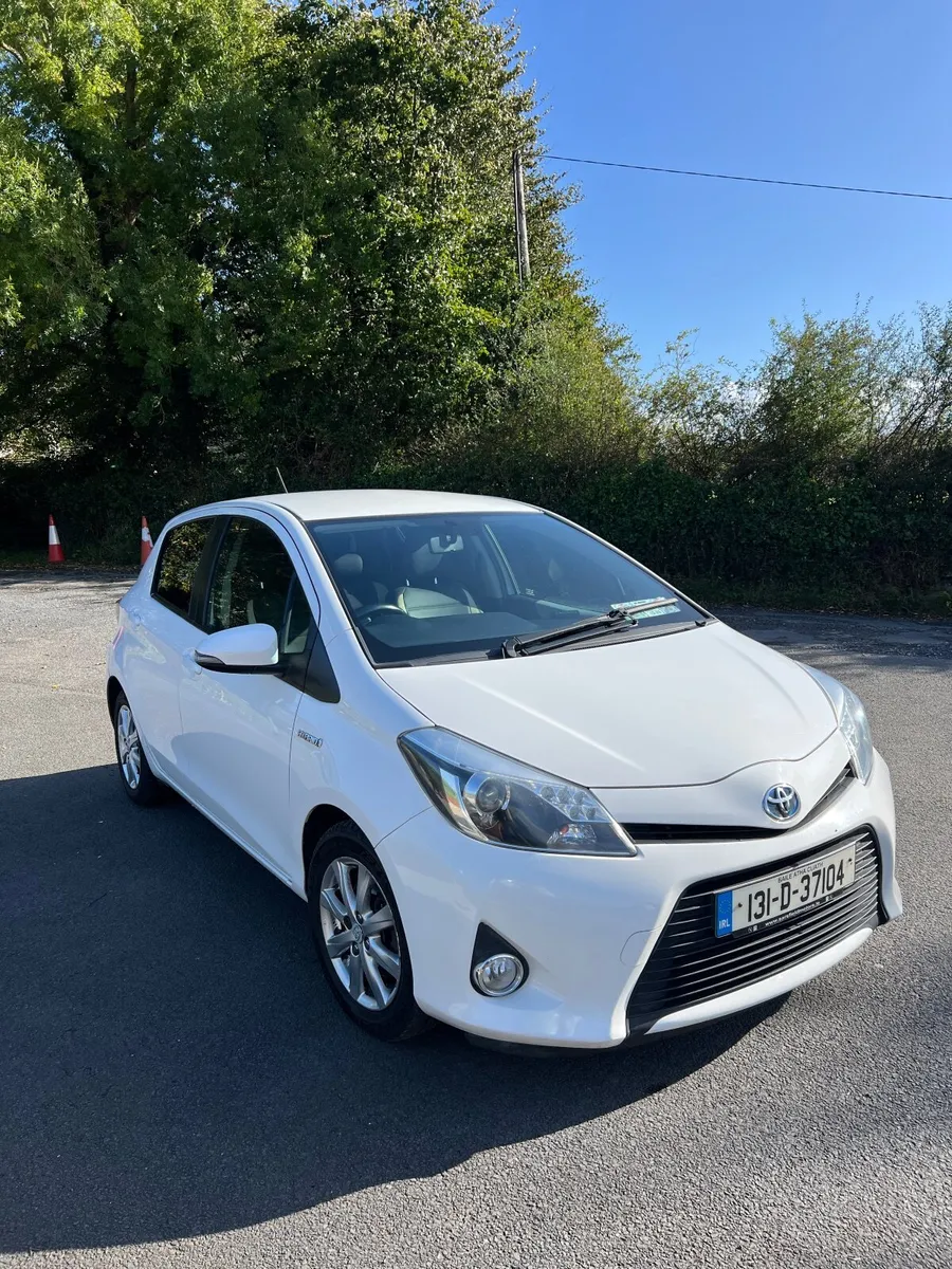 Toyota YARIS Petrol HYBRID 2013 - Image 1