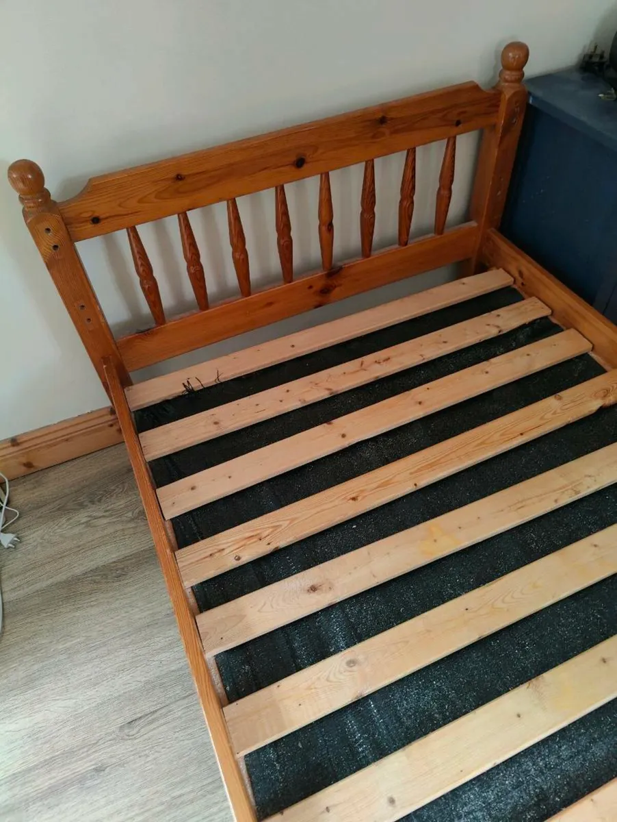 Single bed and mattress - Image 4