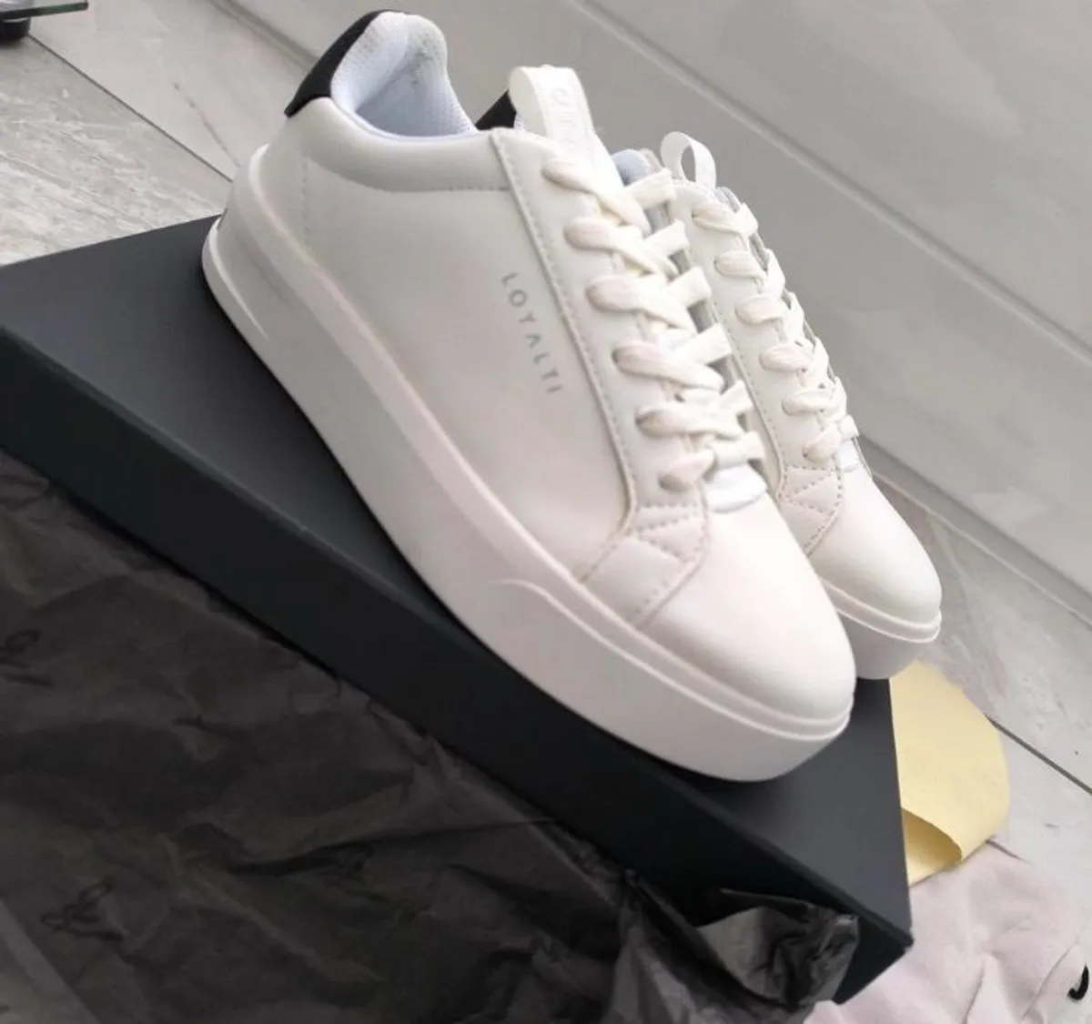 trainers - Image 1