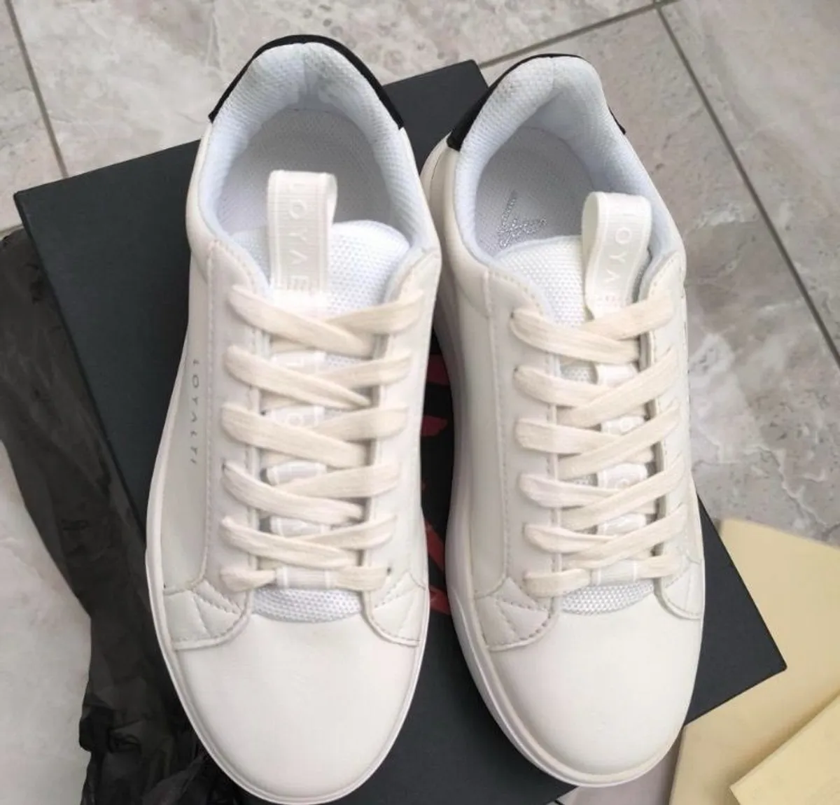 trainers - Image 2