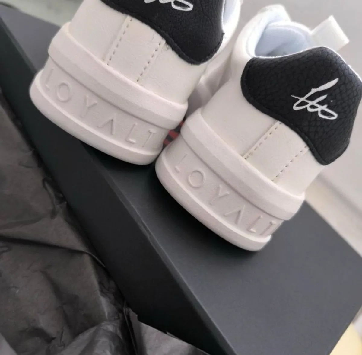 trainers - Image 4