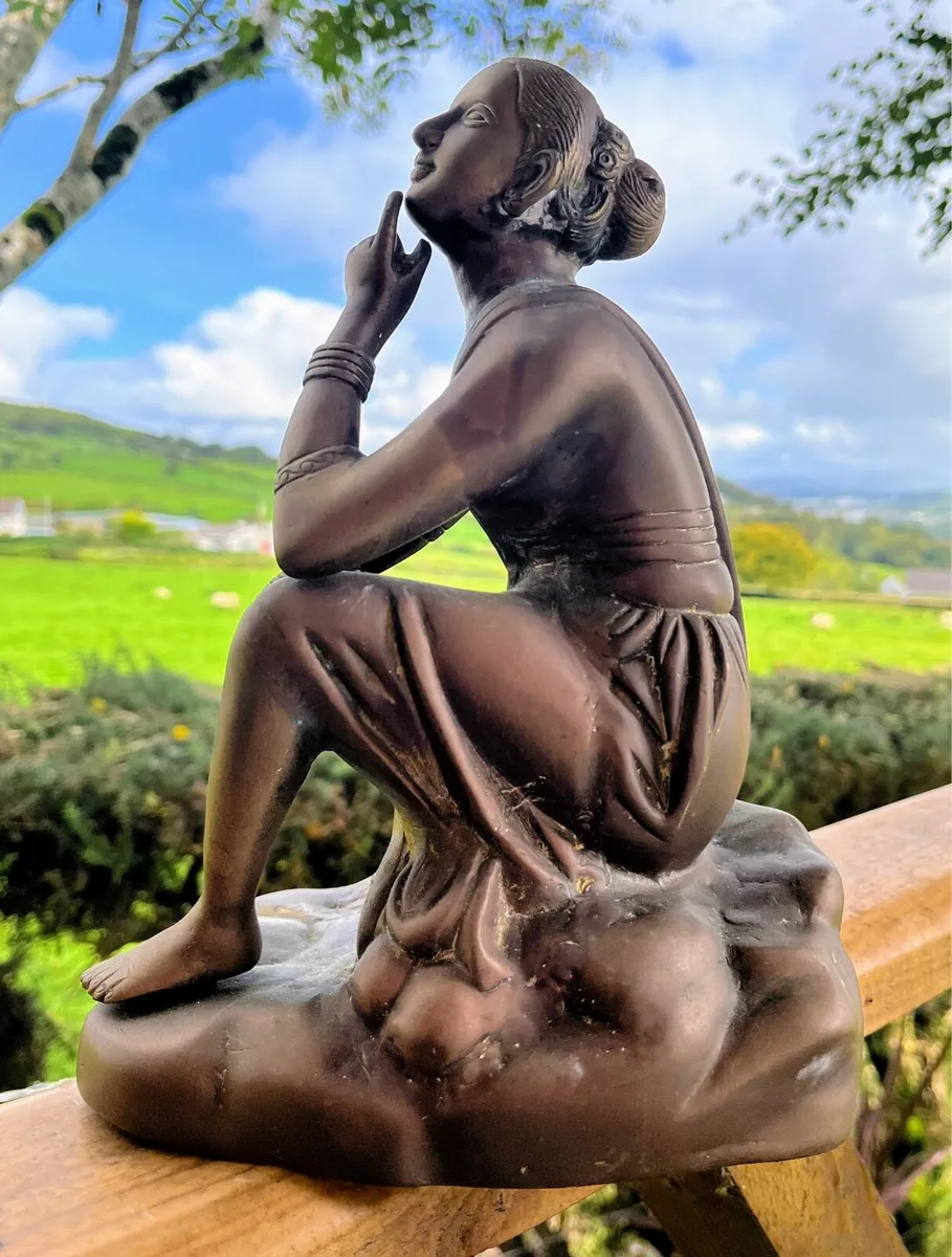 Vintage brass sculpture. - Image 1