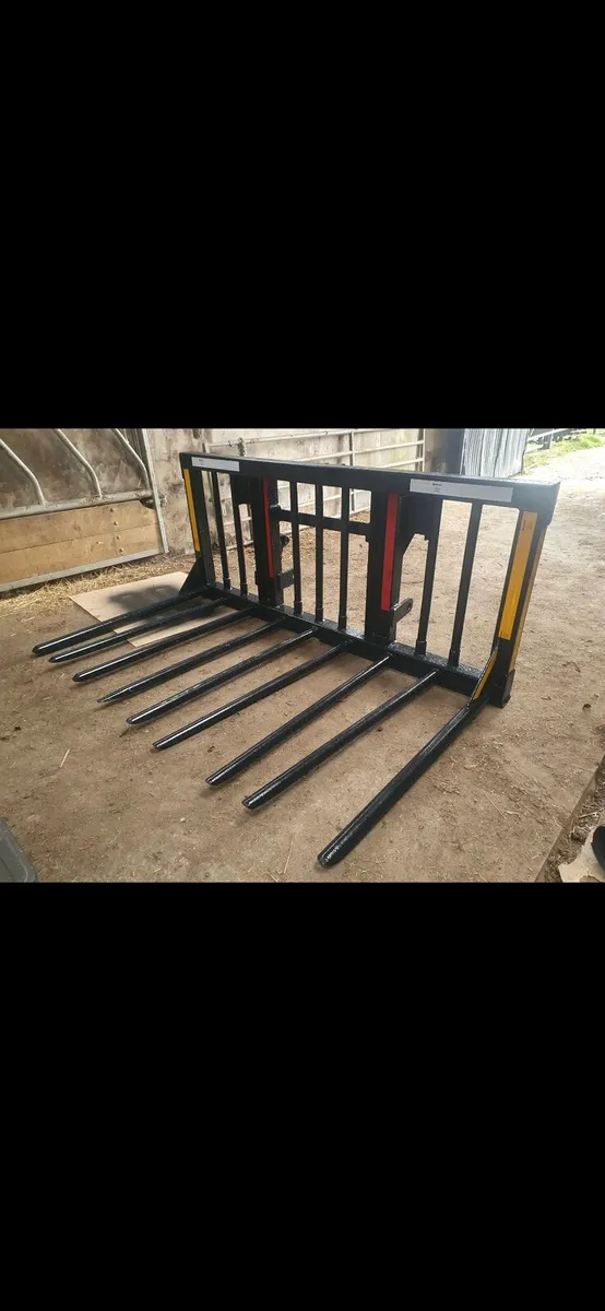 8ft dung/stone fork - Image 1