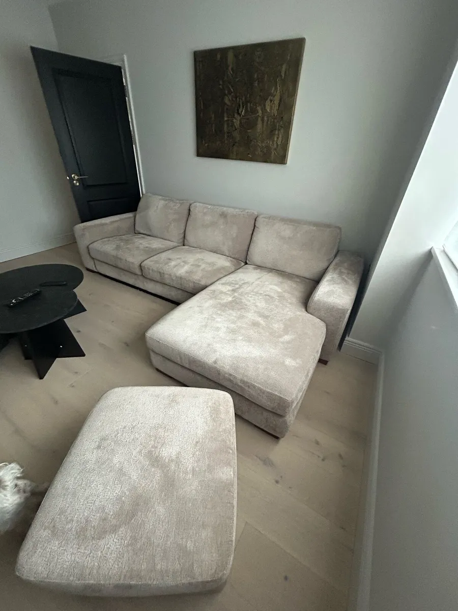 L shaped couch - Image 2