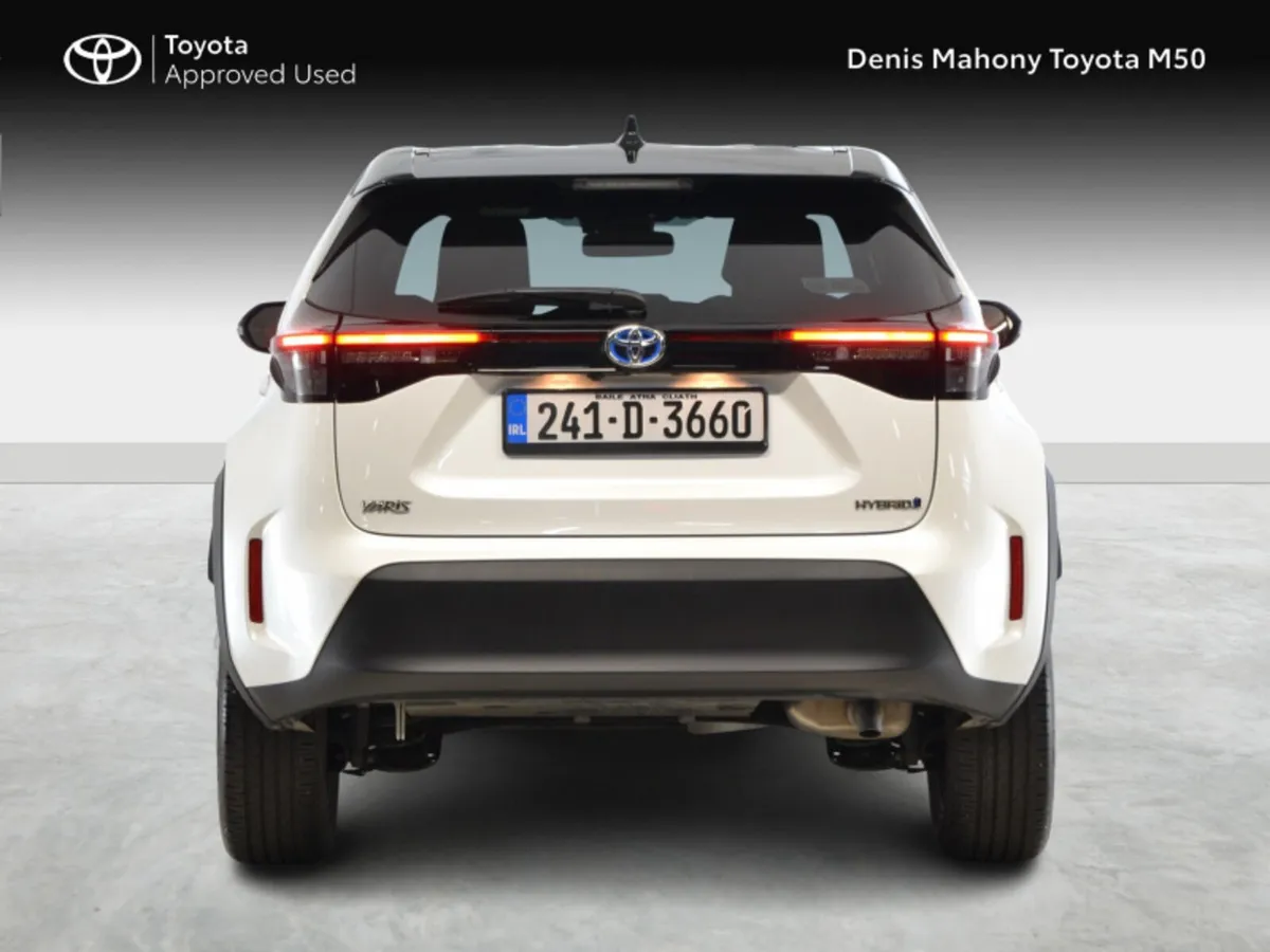 Toyota Yaris Cross Luna Sport Hybrid Auto - Image 4