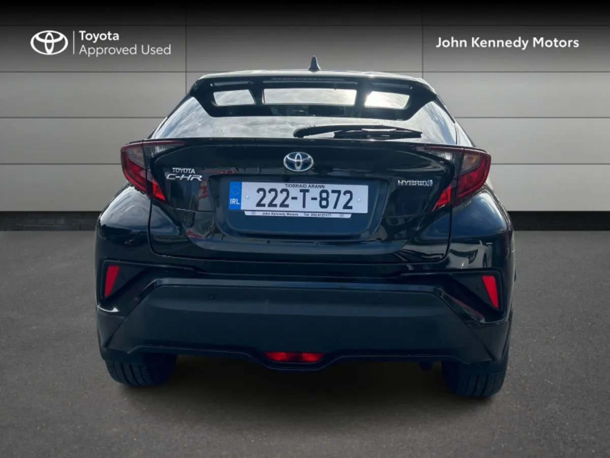 Toyota C-HR HYBRID SPORT - Image 4
