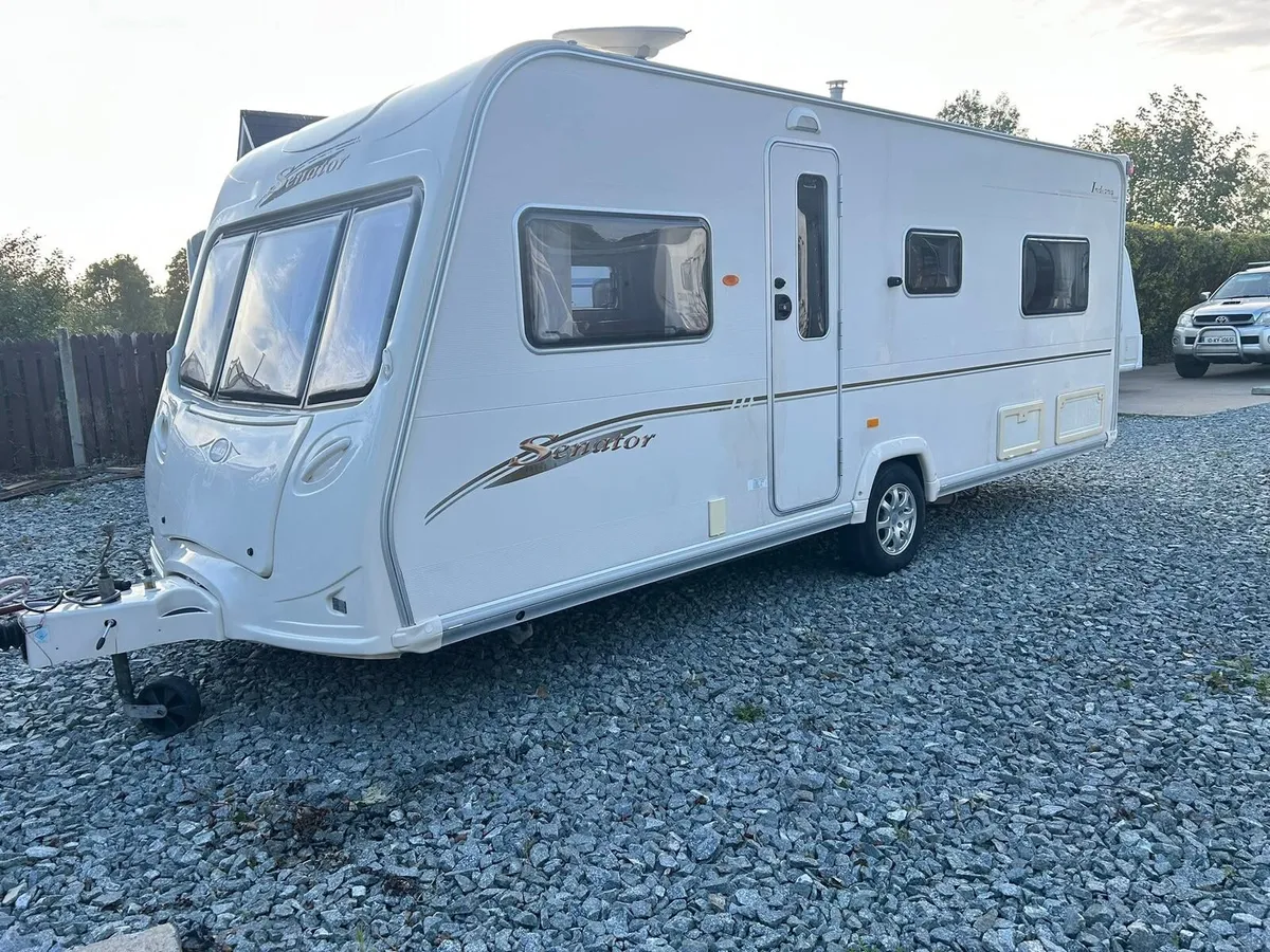 Bailey senator fixed bed caravan - Image 2