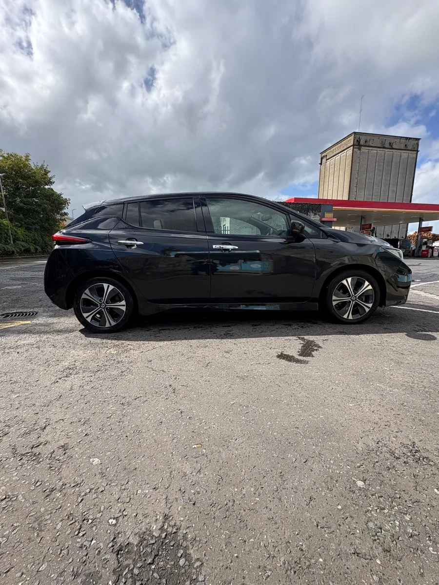Nissan Leaf 2021 - Image 2
