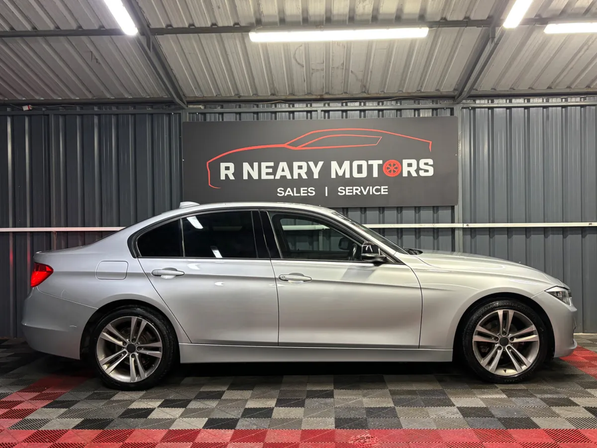 2015 152 BMW 3-Series 316D Sport Manual - Image 4