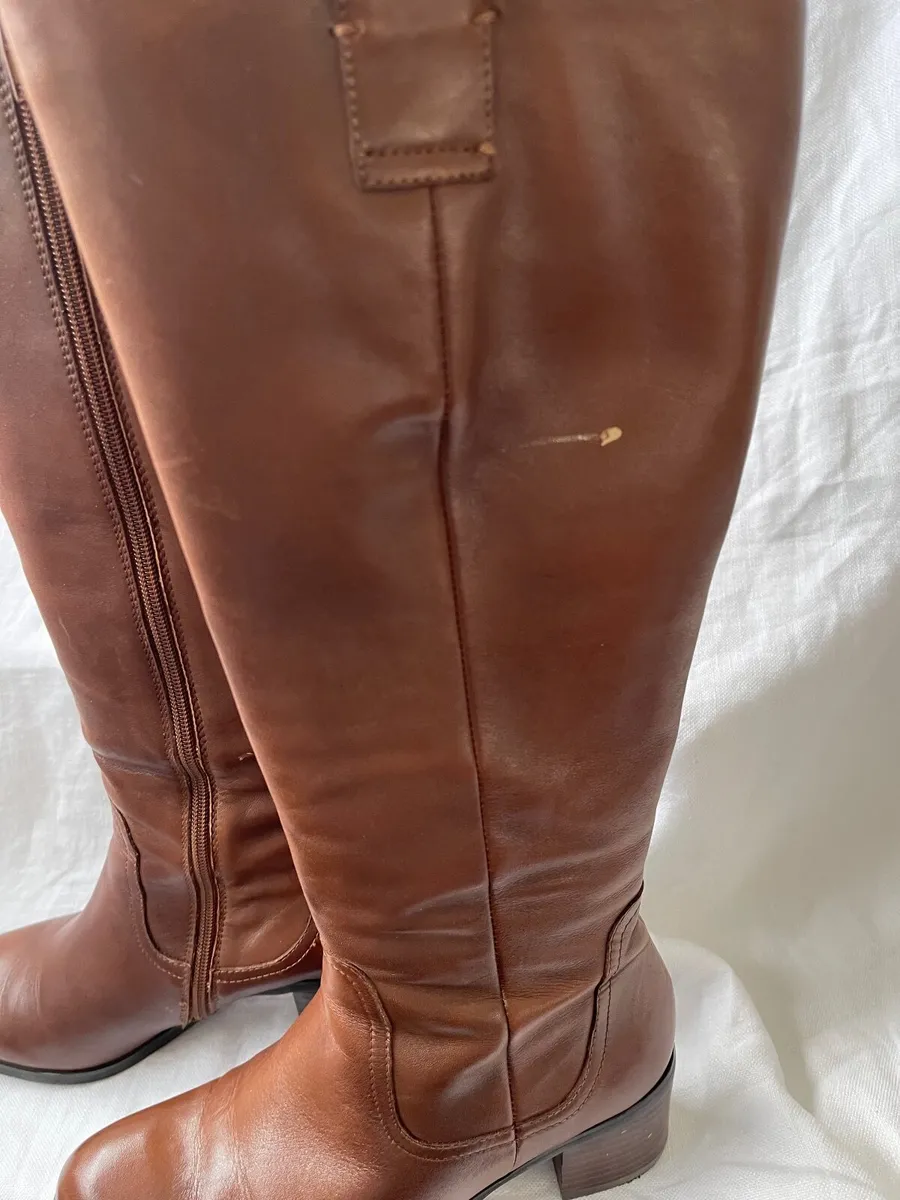 Long brown leather boots - Image 2