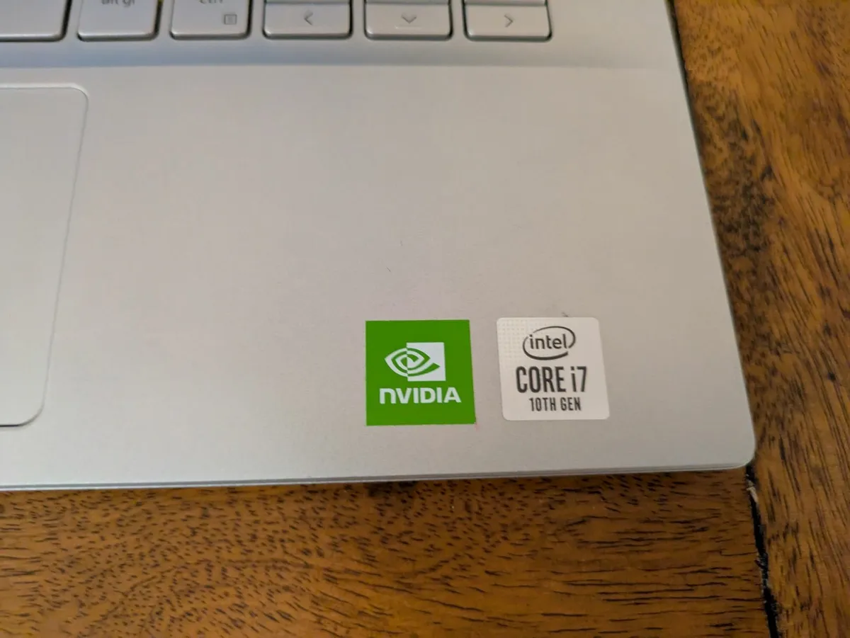 Laptop - Image 3