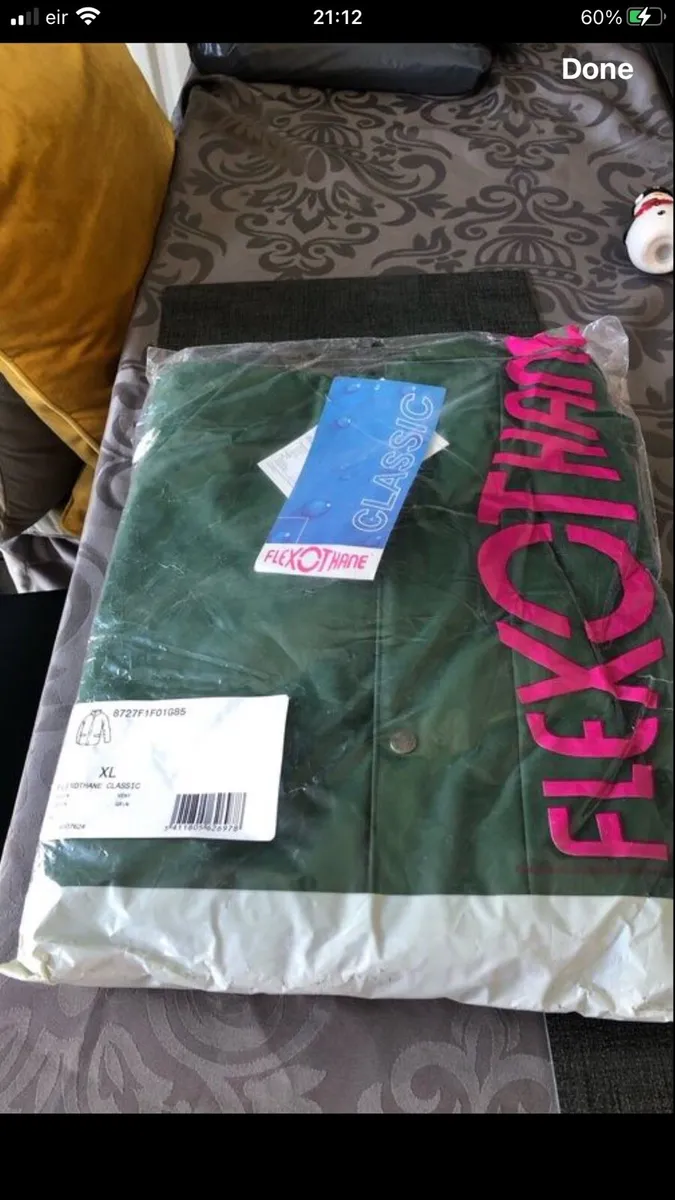Mens rain jacket size XL €20 - Image 3