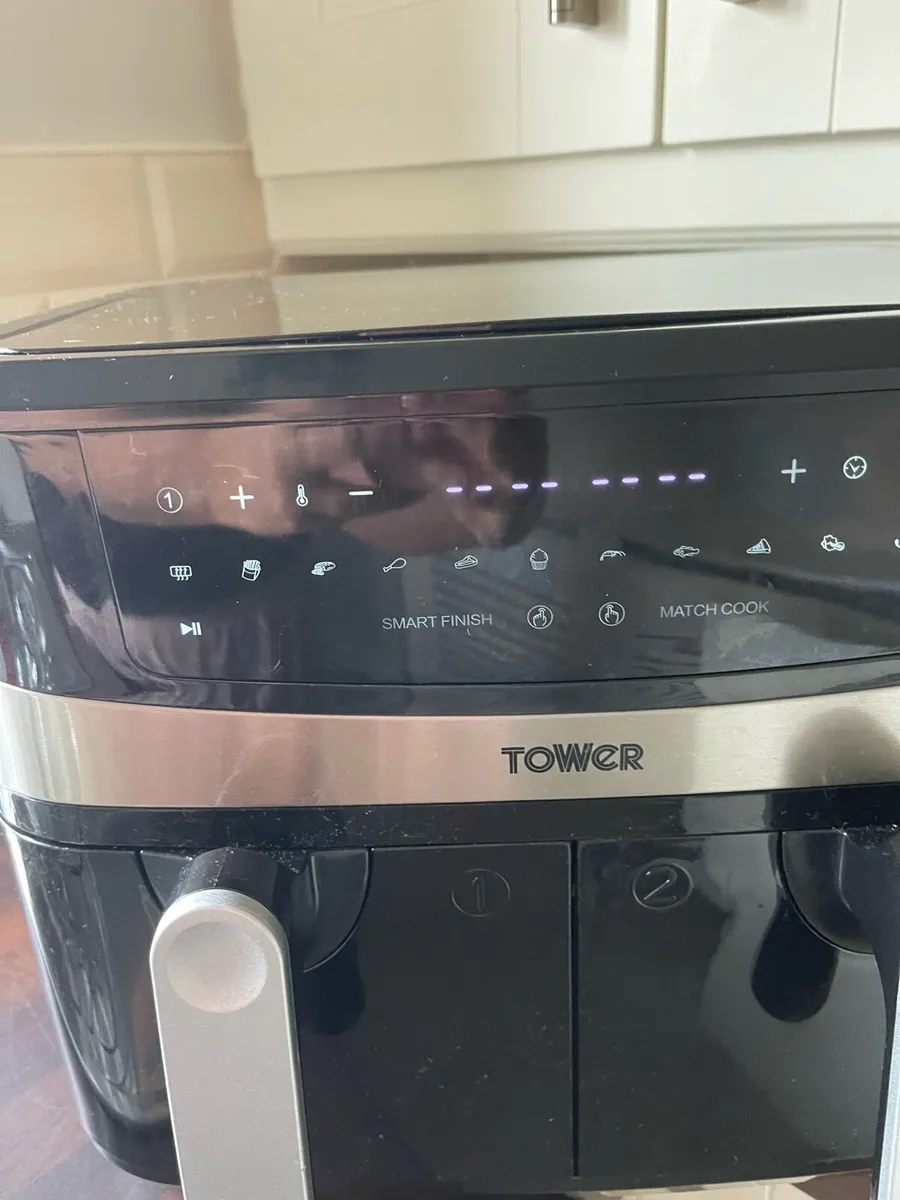Air fryer - Image 1
