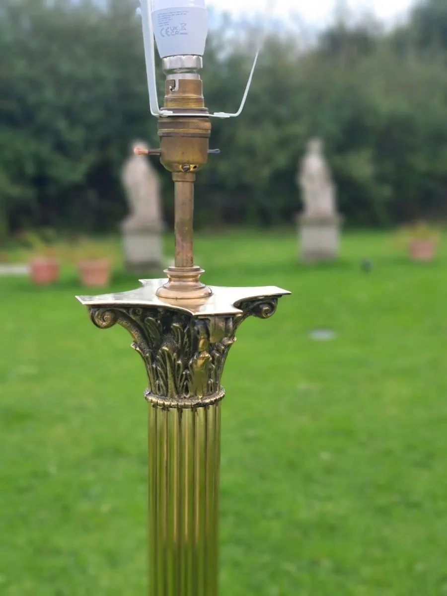Tall brass Corinthian lamp - Image 2