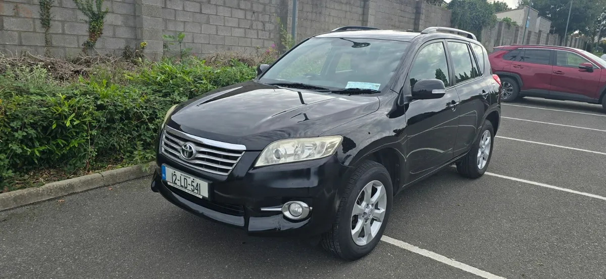 2012 RAV4 2.2 DIESEL AWD 4X4 - Image 2