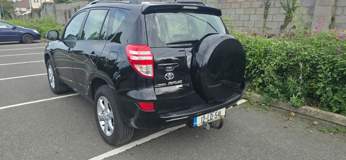 2012 RAV4 2.2 DIESEL AWD 4X4 - Image 3
