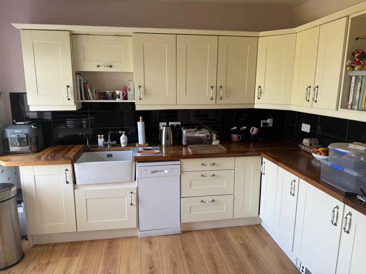 Kitchen - Image 4