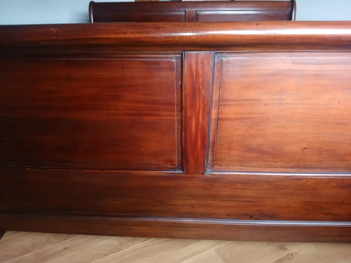 Sleigh bed frame and lockers - Image 2